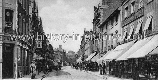 The High Street, Bedford, Bedfordshire. c.1904The High Street, Bedford, Bedfordshire. c.1904